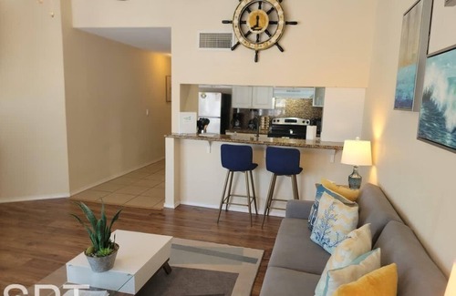 South Padre Island Condominio | Gulfpoint 1302 1 Bedroom Condo by RedAwning