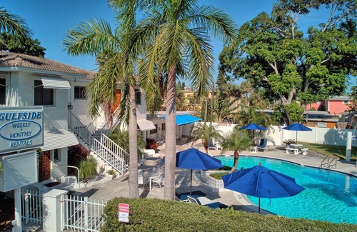 St. Pete Beach Apartamento | **** GulfSide Resort en St Pete Beach. Unidad 10 ****