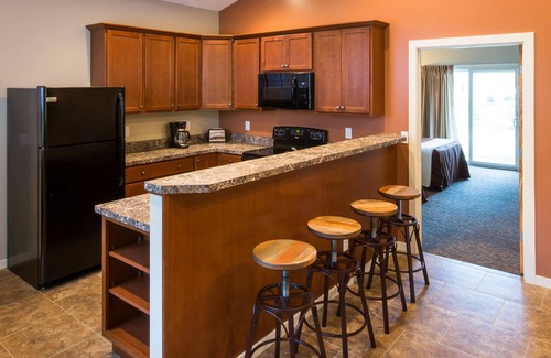 Augusta Villa | Gull Lake View Golf Resort