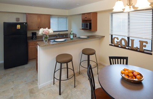 Augusta Villa | Gull Lake View Golf Resort