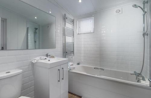 Holywell Casa | Gull Rocks Beach Lodges