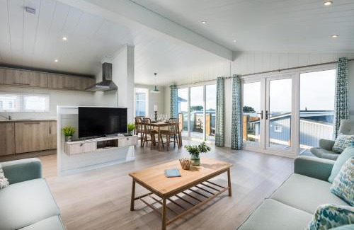 Holywell Casa | Gull Rocks Beach Lodges