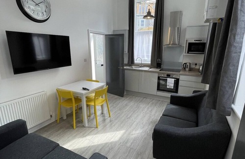 Plymouth Apartamento | Gulland House by Pureserviced