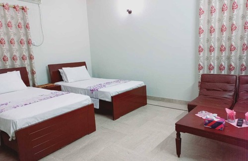 Gulshan-E-Jamal Casa | Gulshan Family Guest House