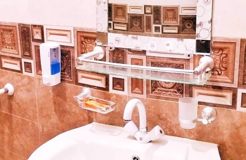 Gulshan-e-Iqbal Hotel | Gulshan Palace Near Agha khan Hospital