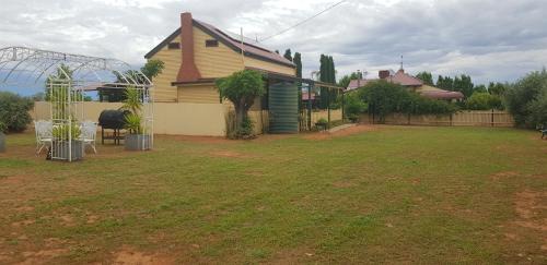 Broken Hill Casa | Gum Paddock Country Cottage