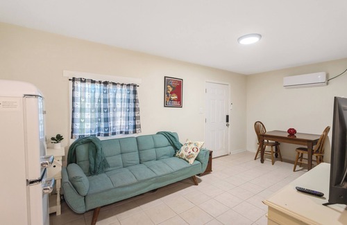 Tombstone Condominio | Gunslingers Hideout - Derringer - Tombstone; Roku TV; Wifi