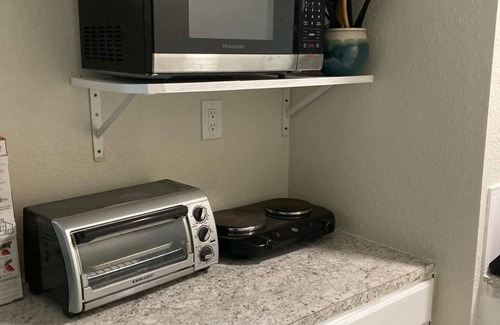 Tombstone Condominio | Gunslingers Hideout - Derringer - Tombstone; Roku TV; Wifi