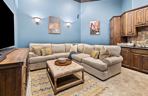 Weston Casa | Gunter Gathering Place - country views minutes from dozens of wedding venues