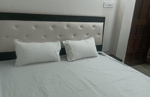 Gorakhpur Hotel | Gupta sweets and restaurant hotel