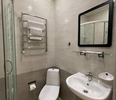 Solomjanskyj Hotel | Gusarskiy Hotel and Apartment