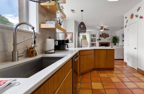 Westside Casa | Gusto Retreat * Hot Tub - An Irvie Home
