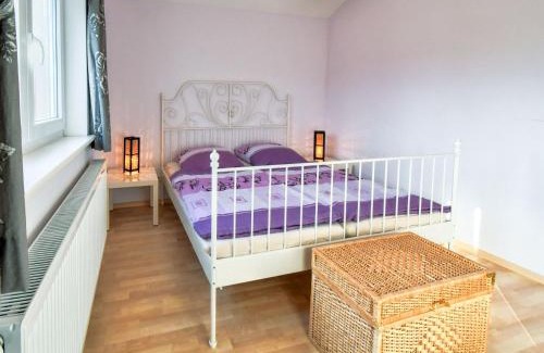 Gustow Casa | Gustow Garden Retreat, cleaning included