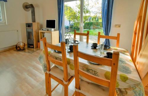 Gustow Casa | Gustow Garden Retreat, cleaning included