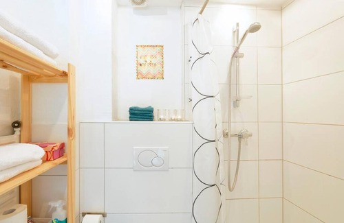 Heiligkreuz Apartamento | Gute Lage, 3 Räder, grün, Familien