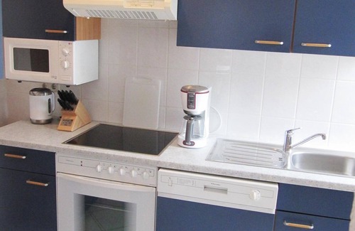 Garz/Rugen Apartamento | Gutshaus Zicker, apartment no. 15 - unique location with fireplace and WLAN