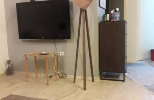 Guzelyalı Mahallesi Apartamento | Guzelyalida çok merkezi yerde tatlı ve şirin daire