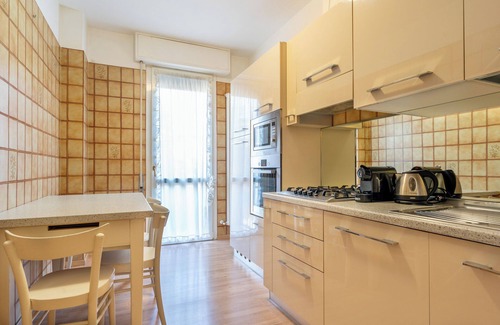 Mandello del Lario Apartamento | Guzzi Lovers: La vacanza perfetta a Mandello