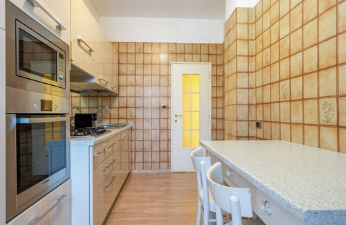 Mandello del Lario Apartamento | Guzzi Lovers: La vacanza perfetta a Mandello