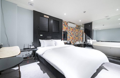 Gwacheon Hotel | Gwacheon Blanc