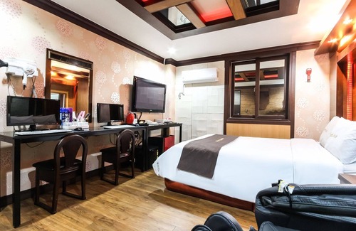 Seo-Gu Hotel | Gwangju Sangmu Honeymoon