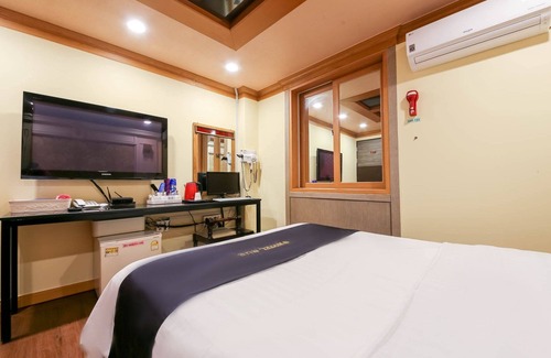 Seo-Gu Hotel | Gwangju Sangmu Honeymoon
