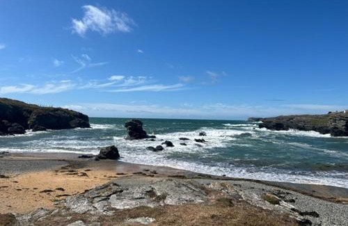 Trearddur Bay Casa | GWYNFA-3 BED- GROUND FLOOR APT - SEA VIEWS - TREARDDUR BAY