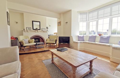 Trearddur Bay Casa | GWYNFA-3 BED- GROUND FLOOR APT - SEA VIEWS - TREARDDUR BAY
