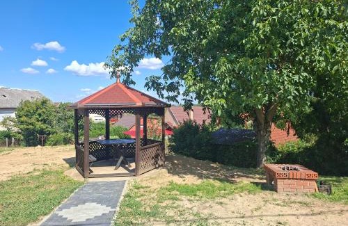 Zalakaros Apartamento | Gyöngyvirág Apartmanház