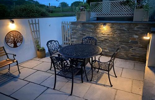 Llanystumdwy Casa | Gyda'r Llif