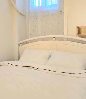 Seochon Apartamento | Gyeongbokgung Stay - Two Bedrooms