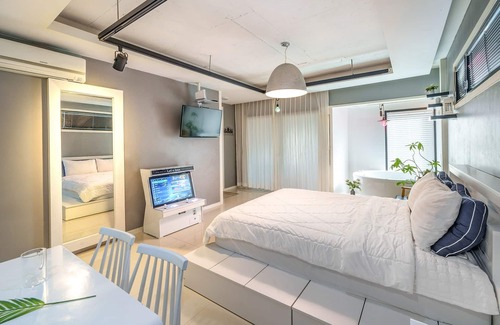 Gyeongju Casa | Gyeongju 20th Street Spa Pension