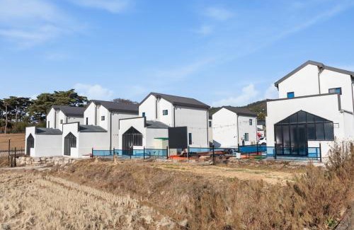 Gyeongju Casa | Gyeongju Bulguksa Pool Villa