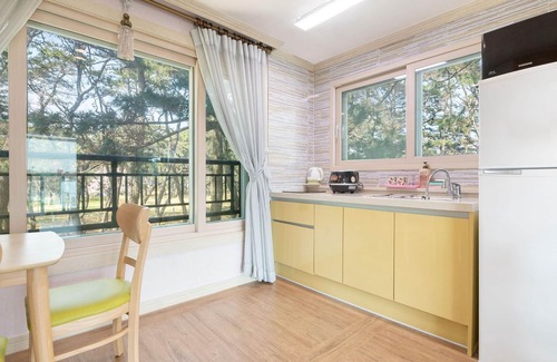 Gyeongju Casa | Gyeongju Gamposole Pension