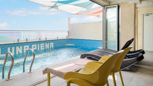 Gyeongju Casa | Gyeongju Luna Piena Poolvilla
