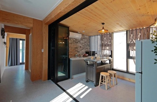 Gyeongju Casa | Gyeongju Oslo Pool Villa