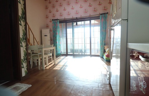 Gyeongju Condominio | Gyeongju Raspberry Pension