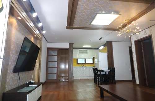 Gyeongju Condominio | Gyeongju Raspberry Pension