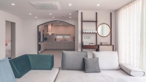 Gyeongju Casa | Gyeongju Raum The Hanok Pool Villa