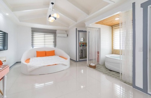 Gyeongju Casa | Gyeongju Victoria Diary Pension