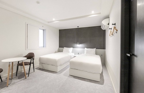Dongcheon Hotel | Gyeongju YAM Gyeongju City Hall