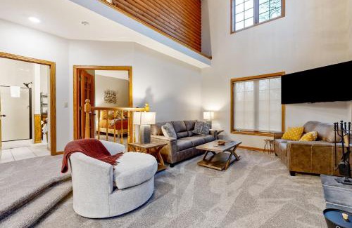 New Lisbon Casa | Gypsy's Castle