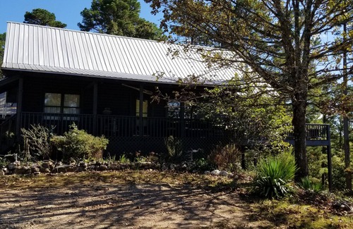 Story Cabina | Gypsy Sunset cabin - gorgeous sunset views overlooking Lake Ouachita valley,