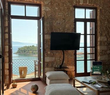 Gythio Apartamento | Gytheio Retreat, Panoramic Sea View apartment