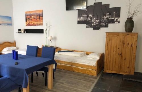 Sarospatak Casa | Három Tarka Macska Apartmanok