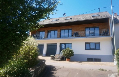 Greimerath Apartamento | Hänner Huppeshaus - Apartamentos Greimerather Forst