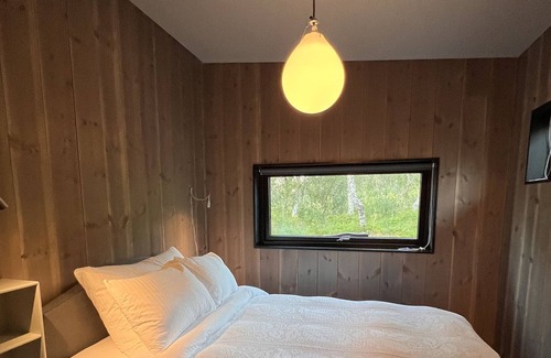 Tromso Apartamento | Håkøya Lodge - Scenic two Bedroom Apartment With