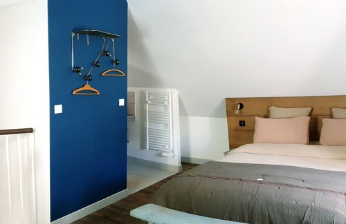 Coulanges-la-Vineuse Cama Y Desayuno | Hébergement Indépendant Dans Maison Avec Piscine, au Coeur du Vignoble