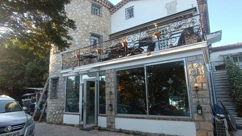 Grasse Apartamento | Hébergement indépendant avec parking privé dans villa