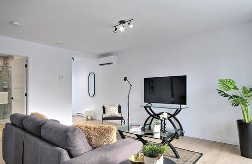 La Haute-Saint-Charles Apartamento | Hôtel à la maison - Condo La Réserve 61